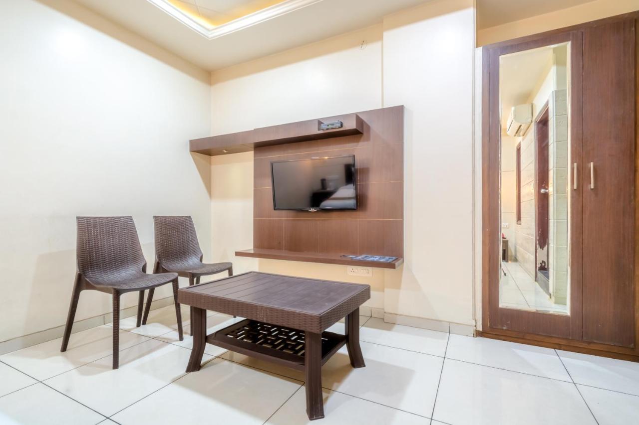 Hotel Sunday Inn Jaipur Bagian luar foto