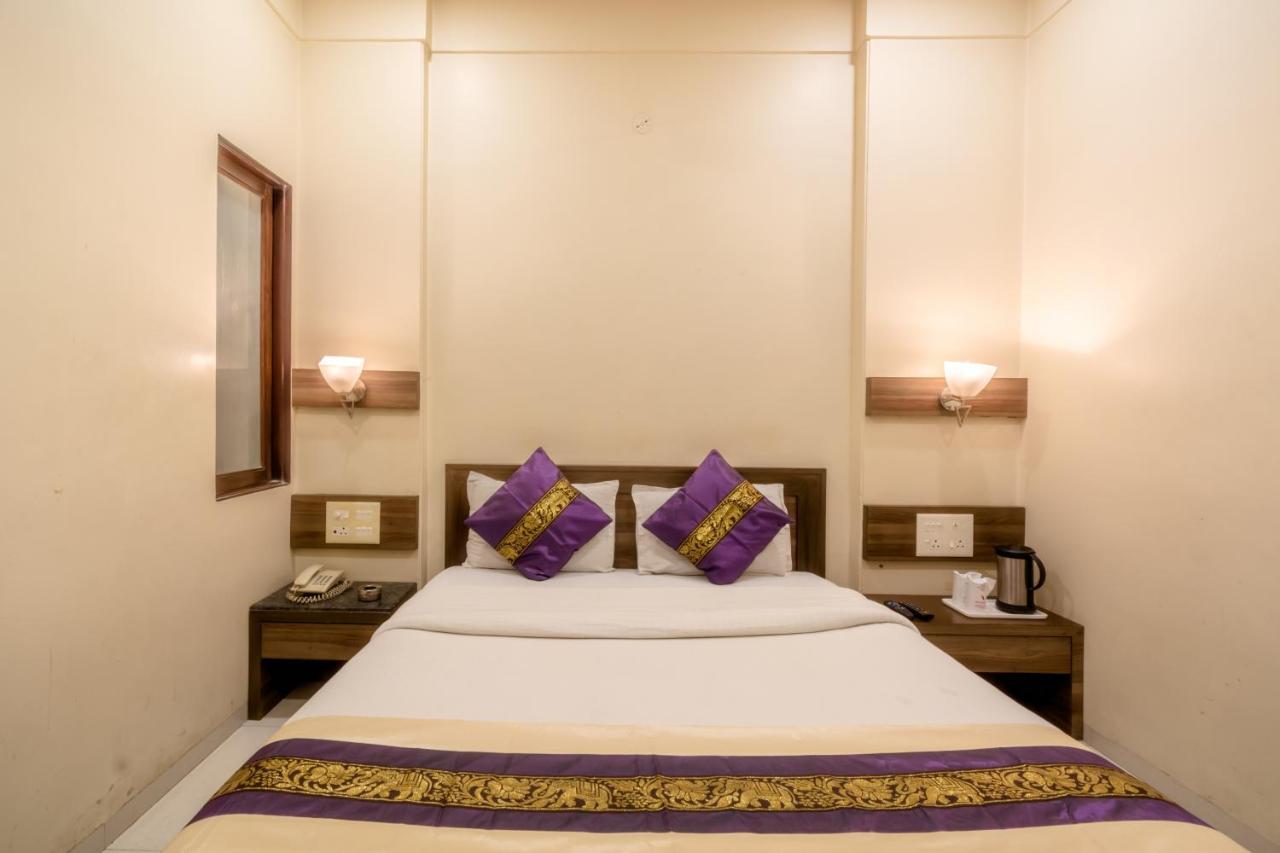 Hotel Sunday Inn Jaipur Bagian luar foto