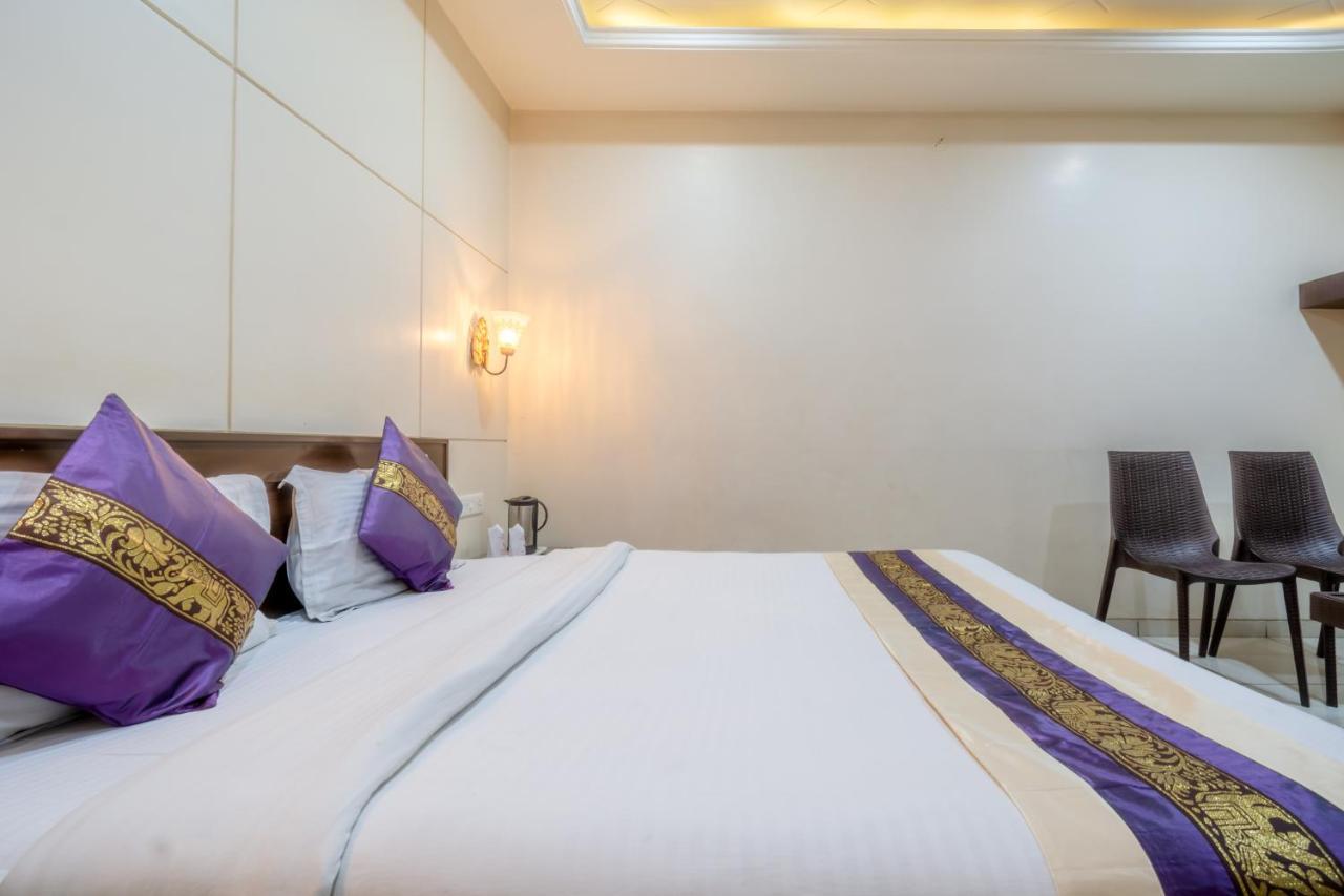 Hotel Sunday Inn Jaipur Bagian luar foto