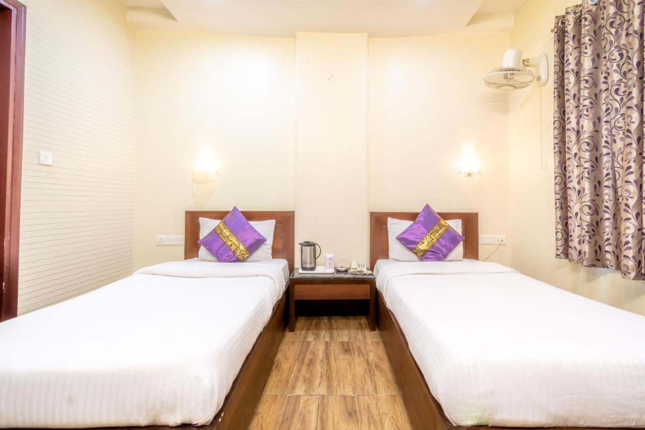 Hotel Sunday Inn Jaipur Bagian luar foto