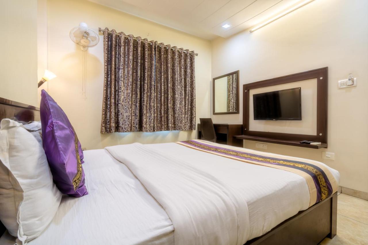 Hotel Sunday Inn Jaipur Bagian luar foto