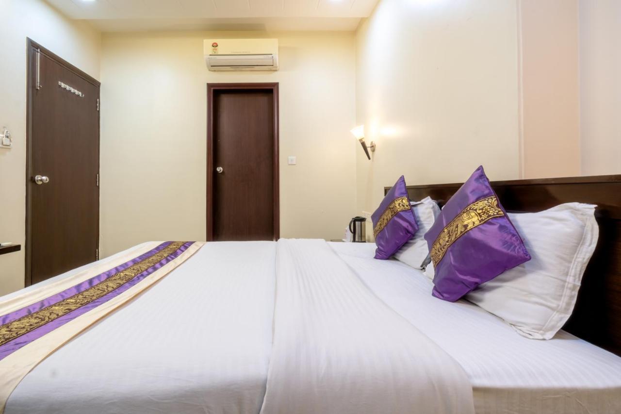 Hotel Sunday Inn Jaipur Bagian luar foto