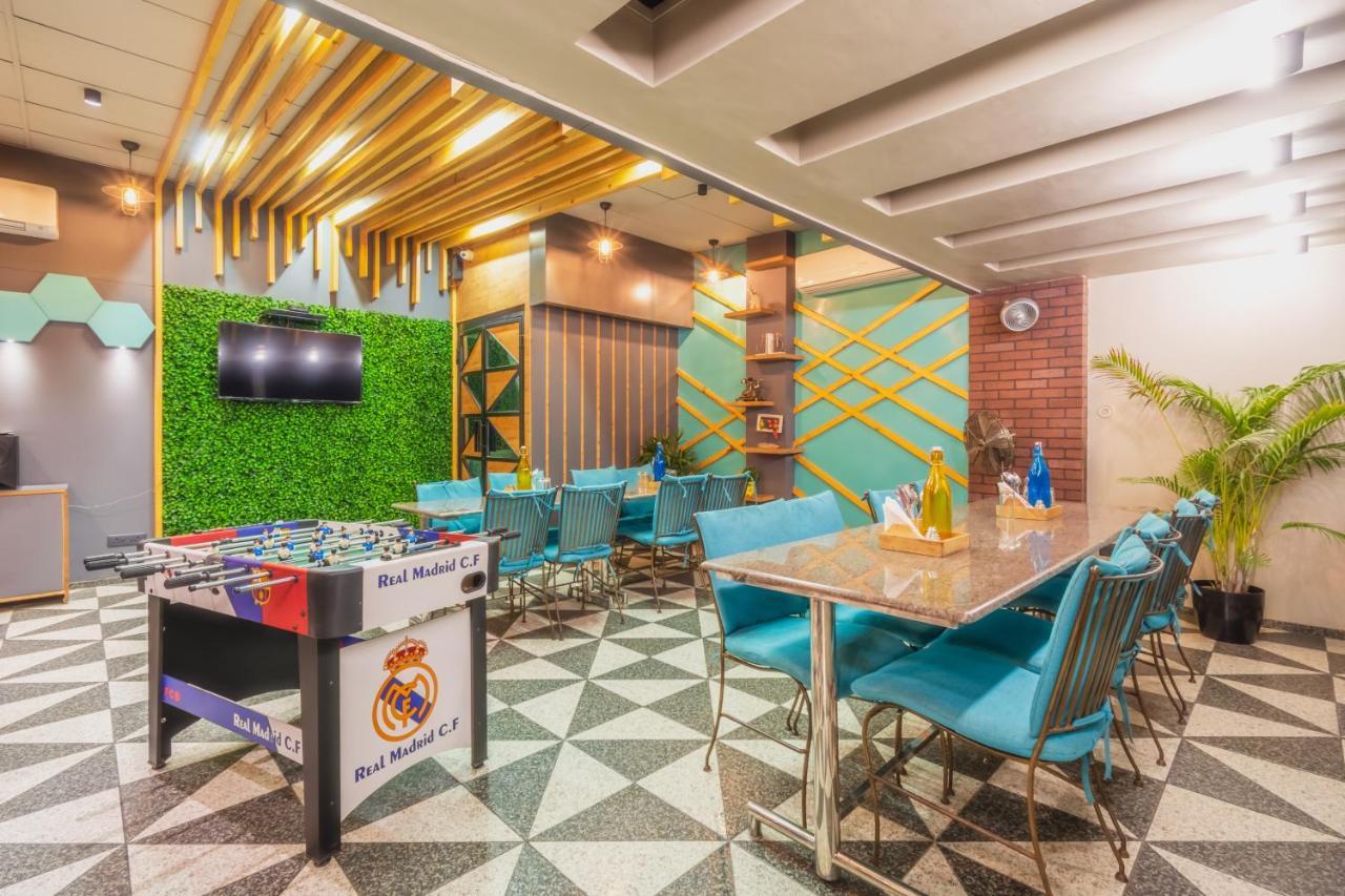 Hotel Sunday Inn Jaipur Bagian luar foto